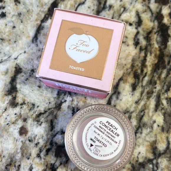 ♣️🌛Rare! Too Faced Toasted Peach Perfect Concealer - Picture 8 of 12